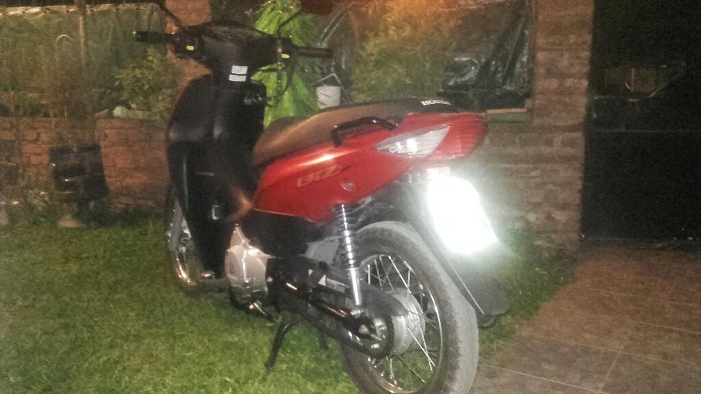 Hoy Vendo Honda Biz 125 2015