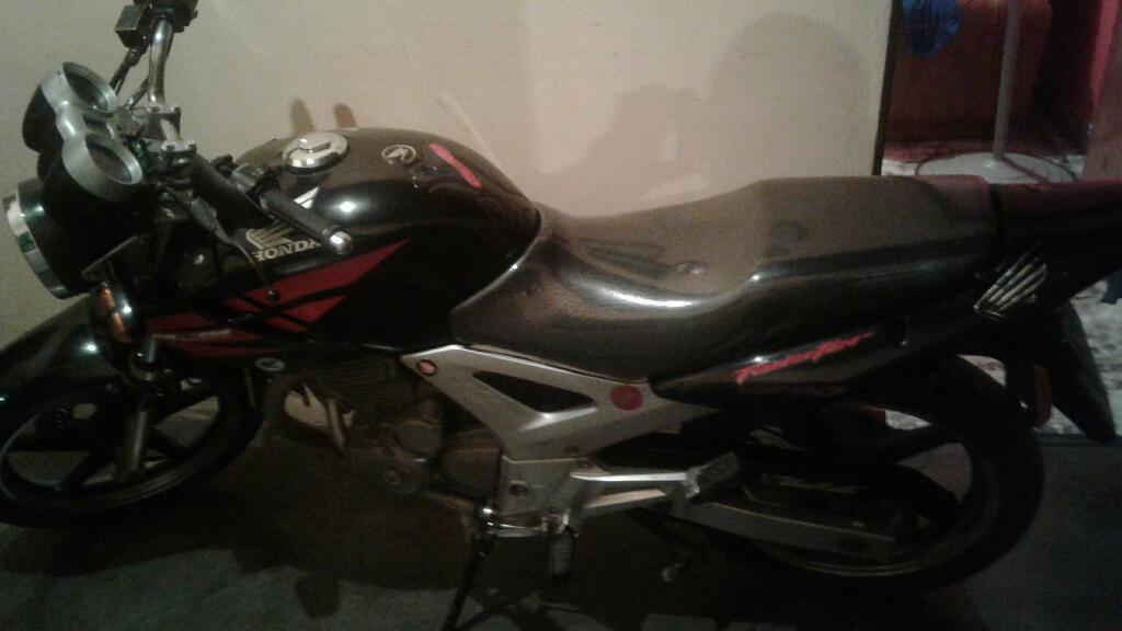 Vendo Honda Twister Cbx 250 No N Permuto