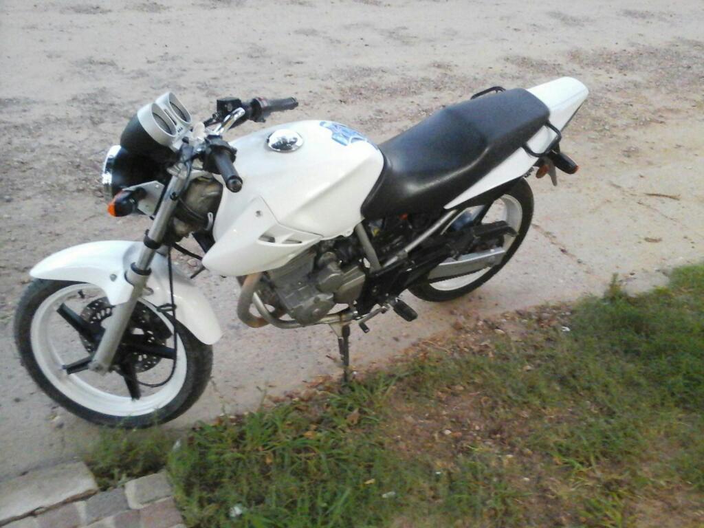Vendo Honda Twister 250