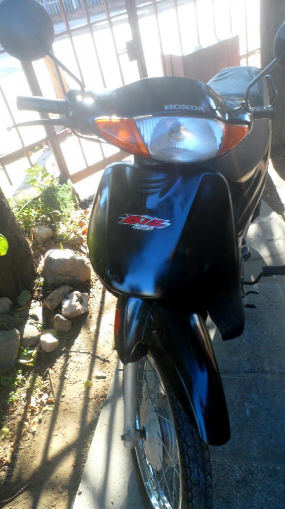 14500 $ Honda biz 105 Muy buen estado !!!