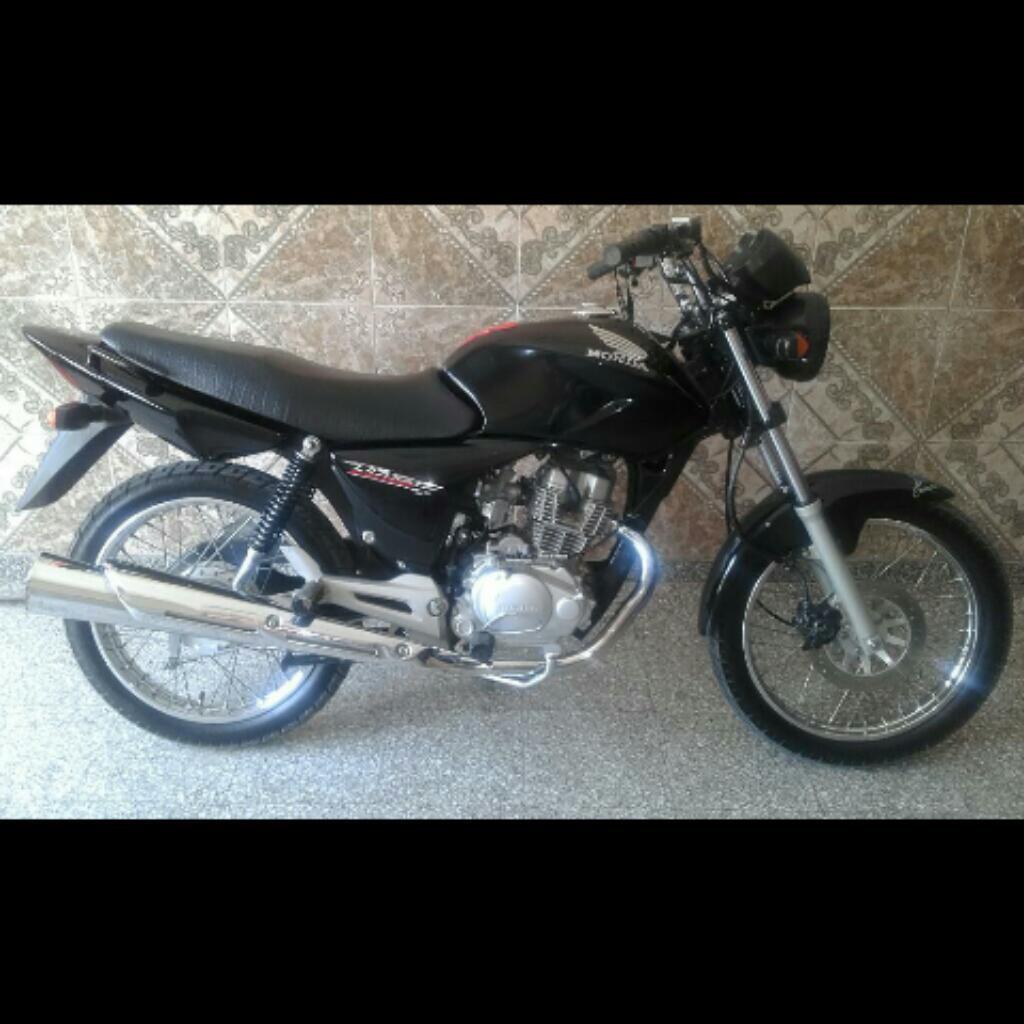 Vendo Titan Impecable