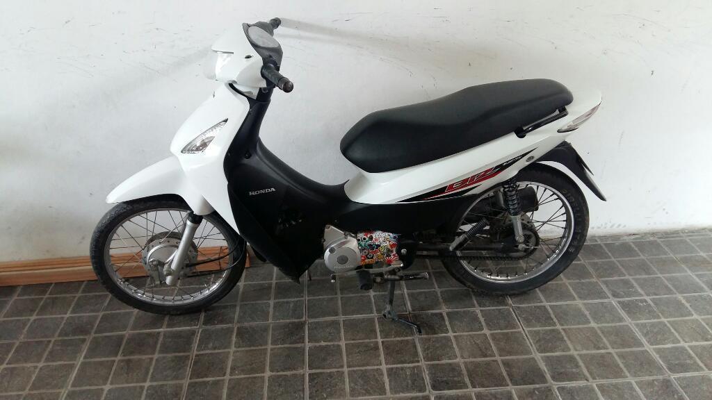 Vendo Honda Biz 125 Modelo 2015