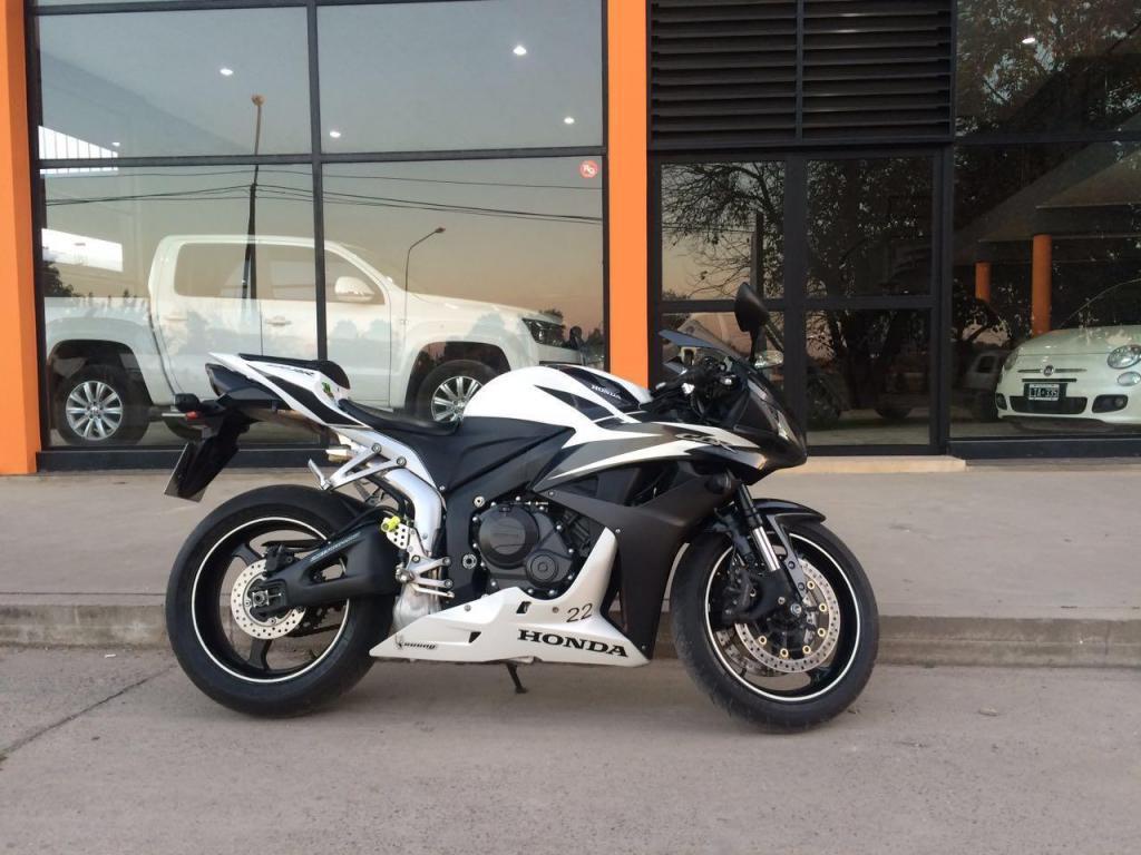HONDA CBR 600rr Mod:2012