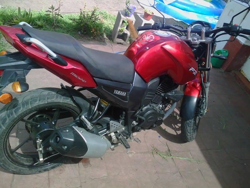 YAMAHA FZ 2012