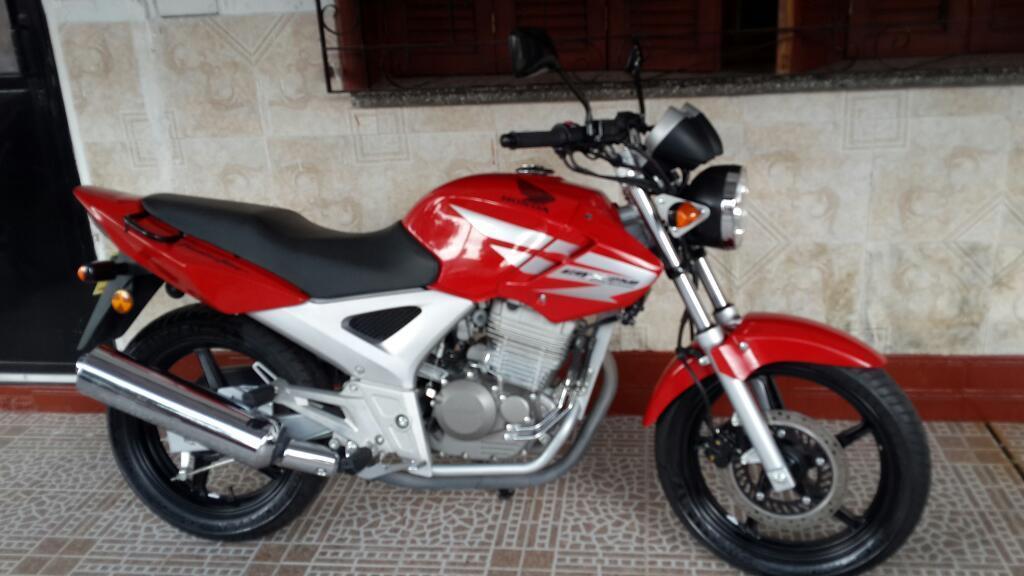 Honda Twister 250c 2014 1000km