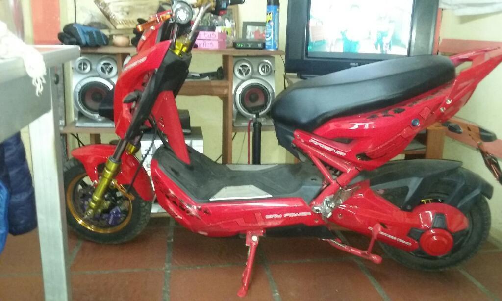 Vendo Moto Eléctrica Luky Lion