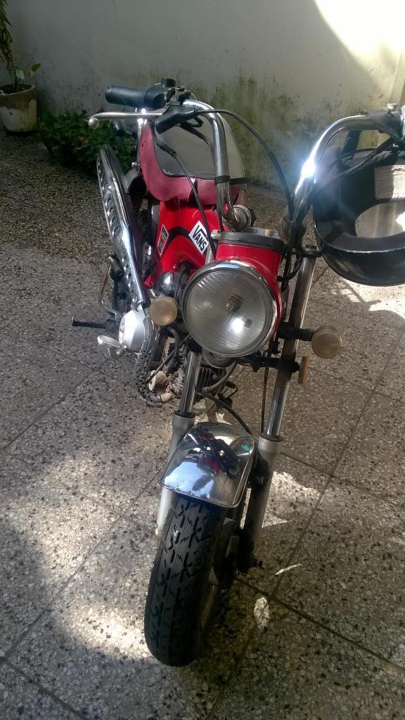 Vendo moto Zanella hot 90. Modelo 2013