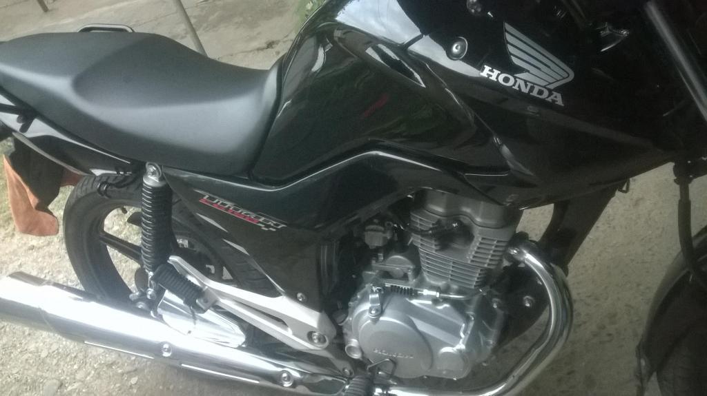 vendo cg 150 todos los papeles impecable por donde la mire
