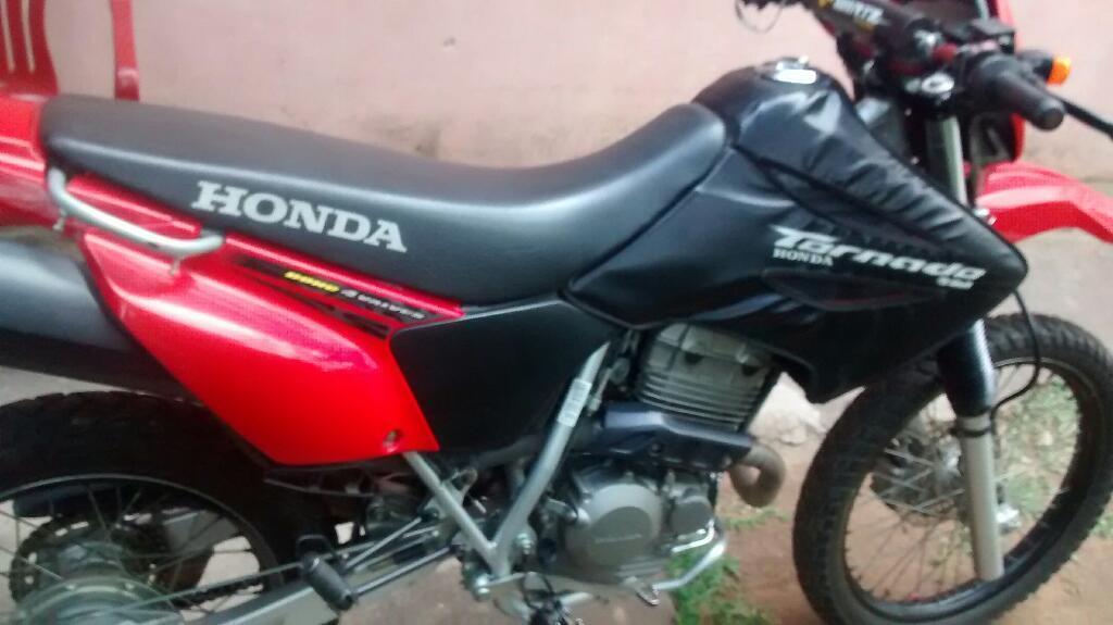 Vendo Honda Tornado Modelo 2012 Muy Buen Estado