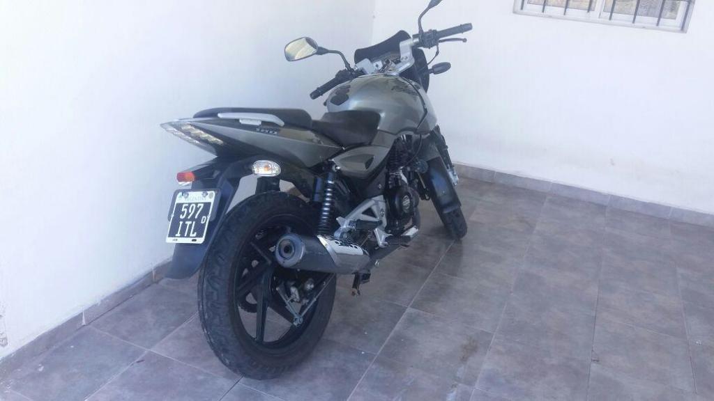 VENDO BAJAJ ROUSER 180 CC