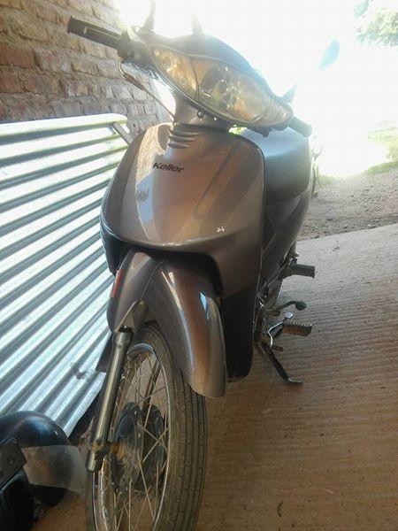 MOTO KELLER CUB CRONO CLASSIC 110 ECO FTT AE mod 2015 Patente al dia Detalles a la vista NO PERMUTO