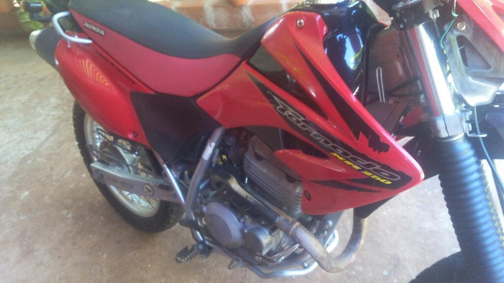 Vendo Honda Tornado