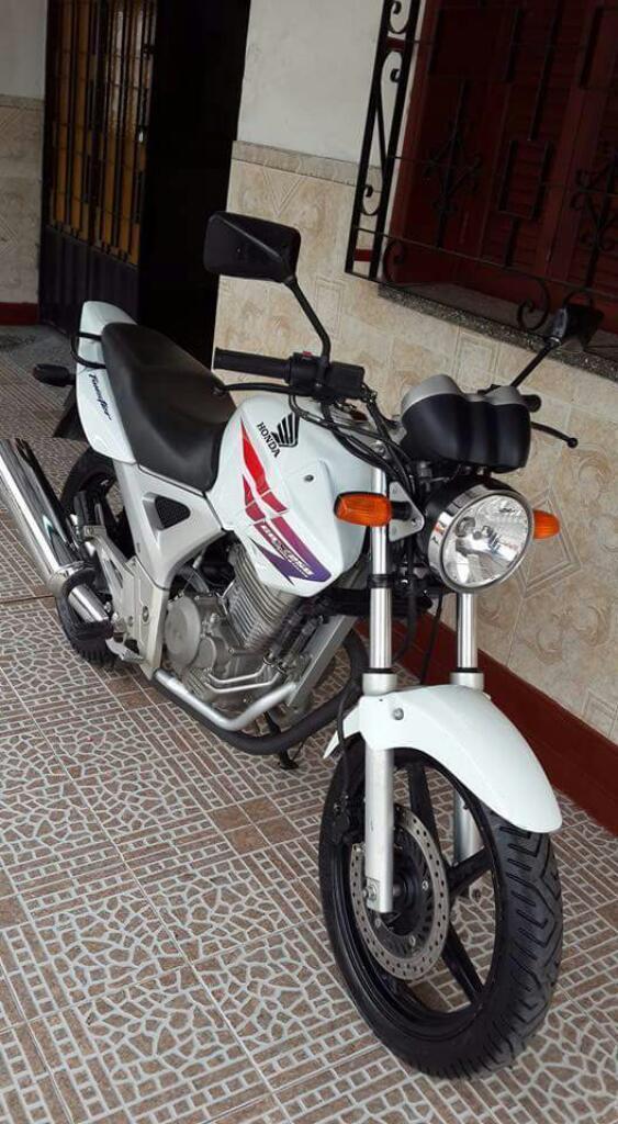 Vendo Honda Twister 250c 2011 10mil Km