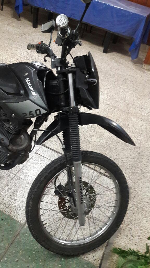 Vendo Motomel Skua 250cc Mod 2013