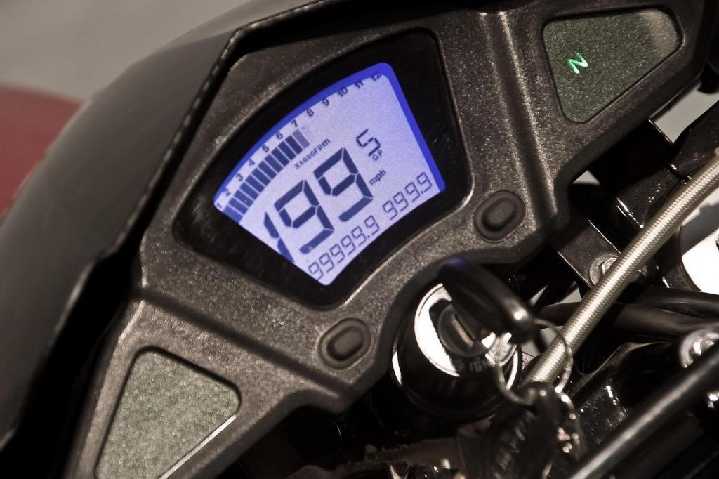 Motomel Skua 250 modelo 2015 Full Tablero digital alarma y arranque a distancia
