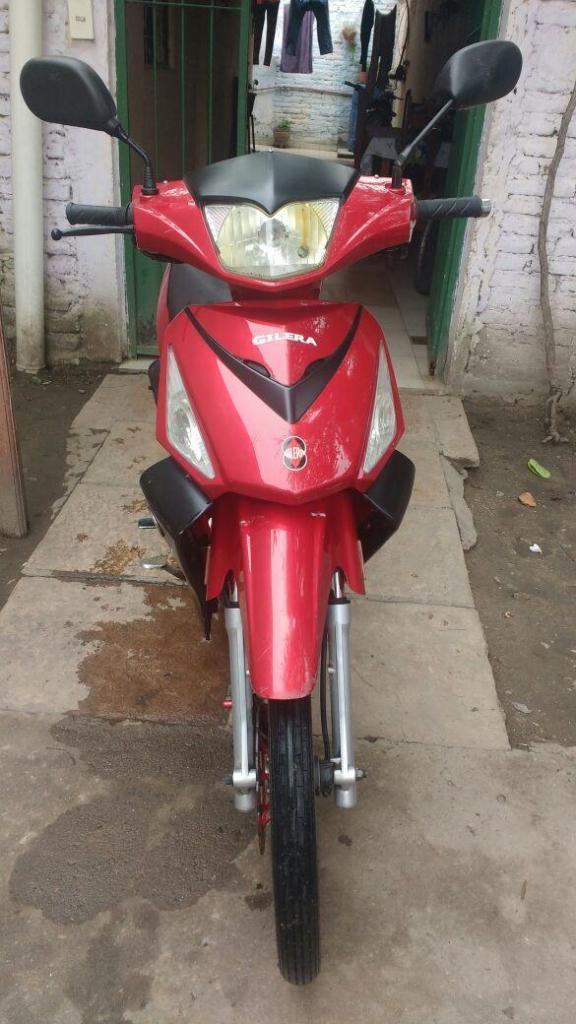 vendo o permuto x moto de mi interesGilera Smash 2016 inpecable todos los papeles le funciona todo