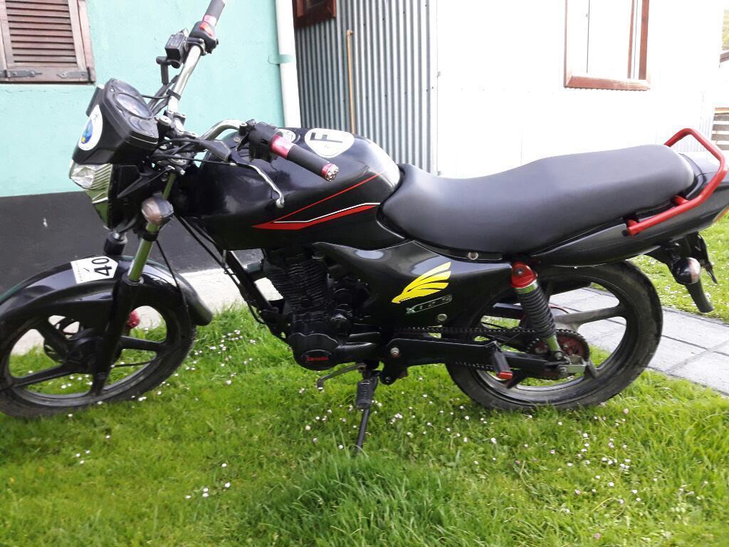 Vendo Moto Zanella 125cc Año 2011