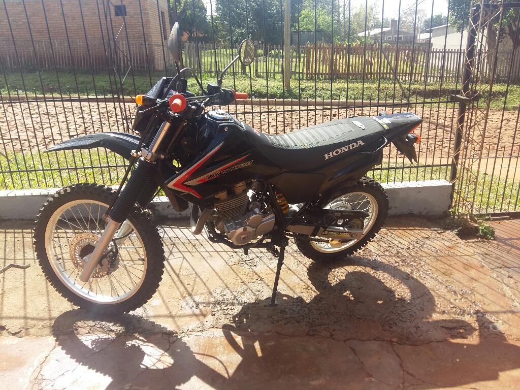 Vendo Honda Tornado Mod 2014 con 6mil Km