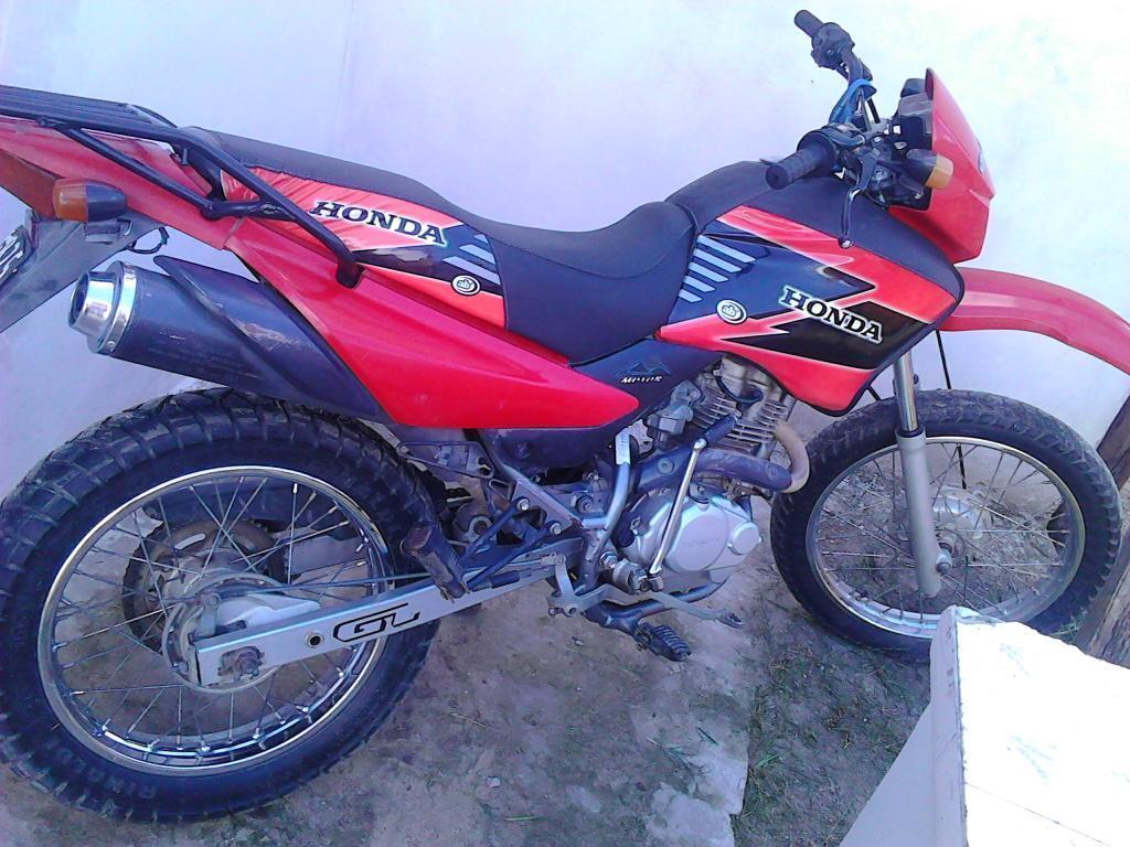 Vendo Moto Honda Bross 125cc. Mod. 2009