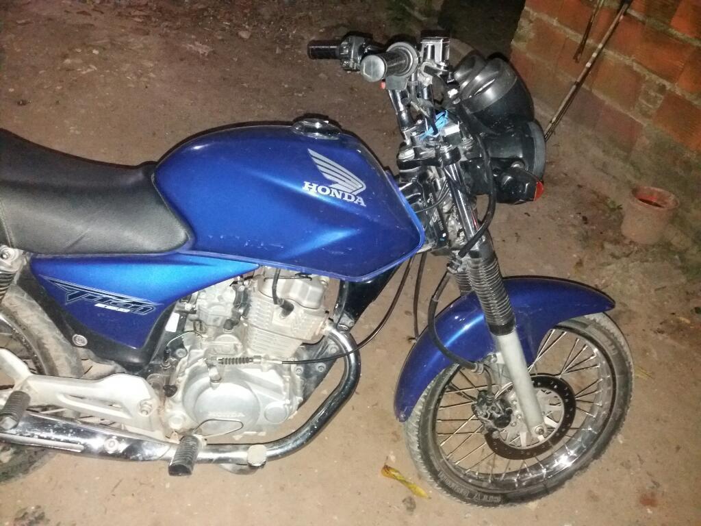 Vendo O Permuto Honda Titan Modelo 2013