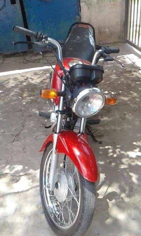 Vendo Permuto Honda Cb1 125cc 2013