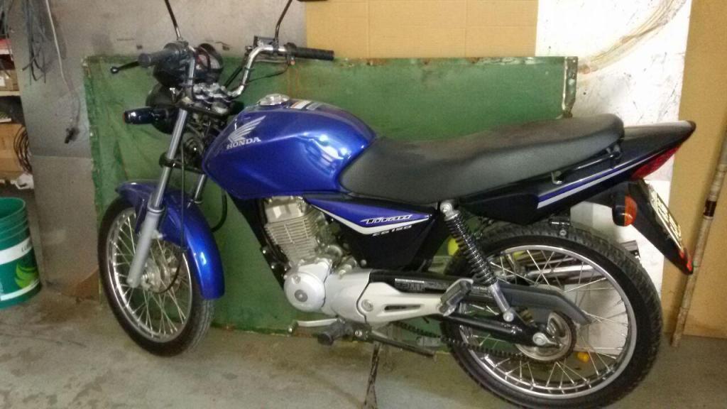 VENDO MOTO HONDA CG 150 MODELO 2014