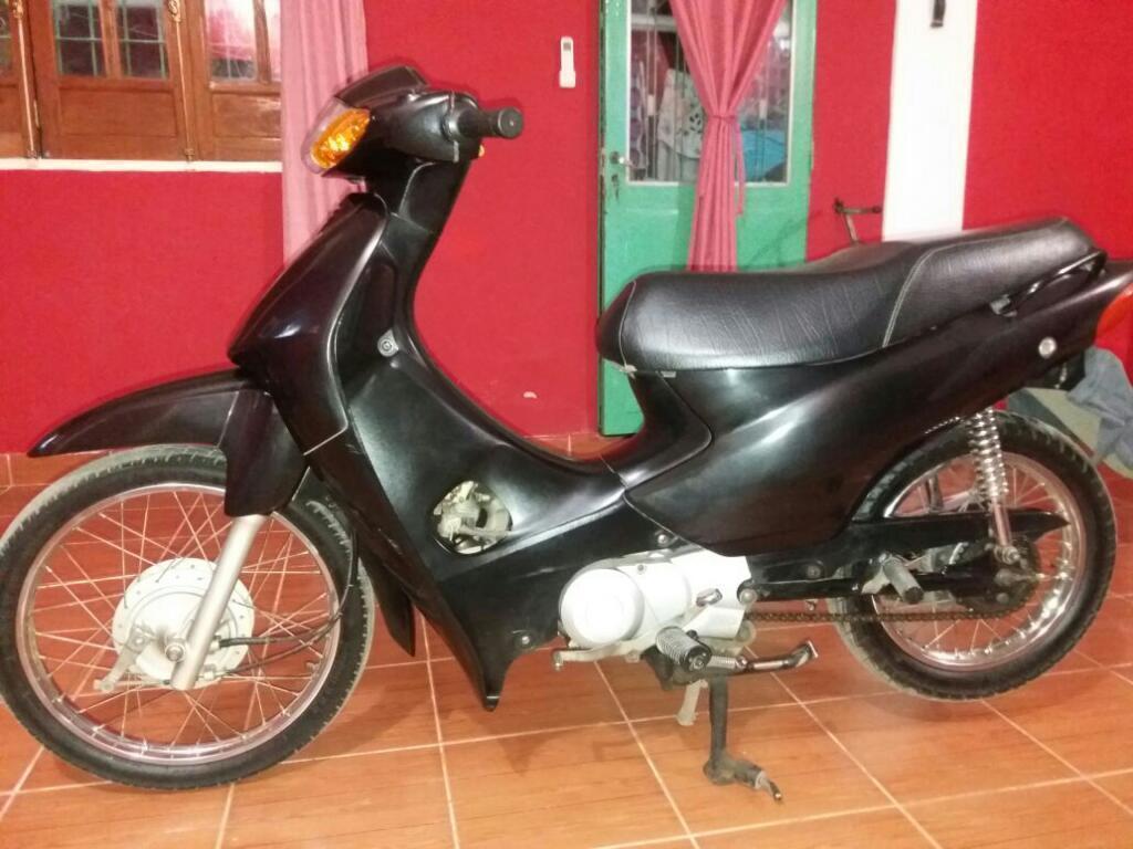 Vendo Honda Biz Escucho Oferta