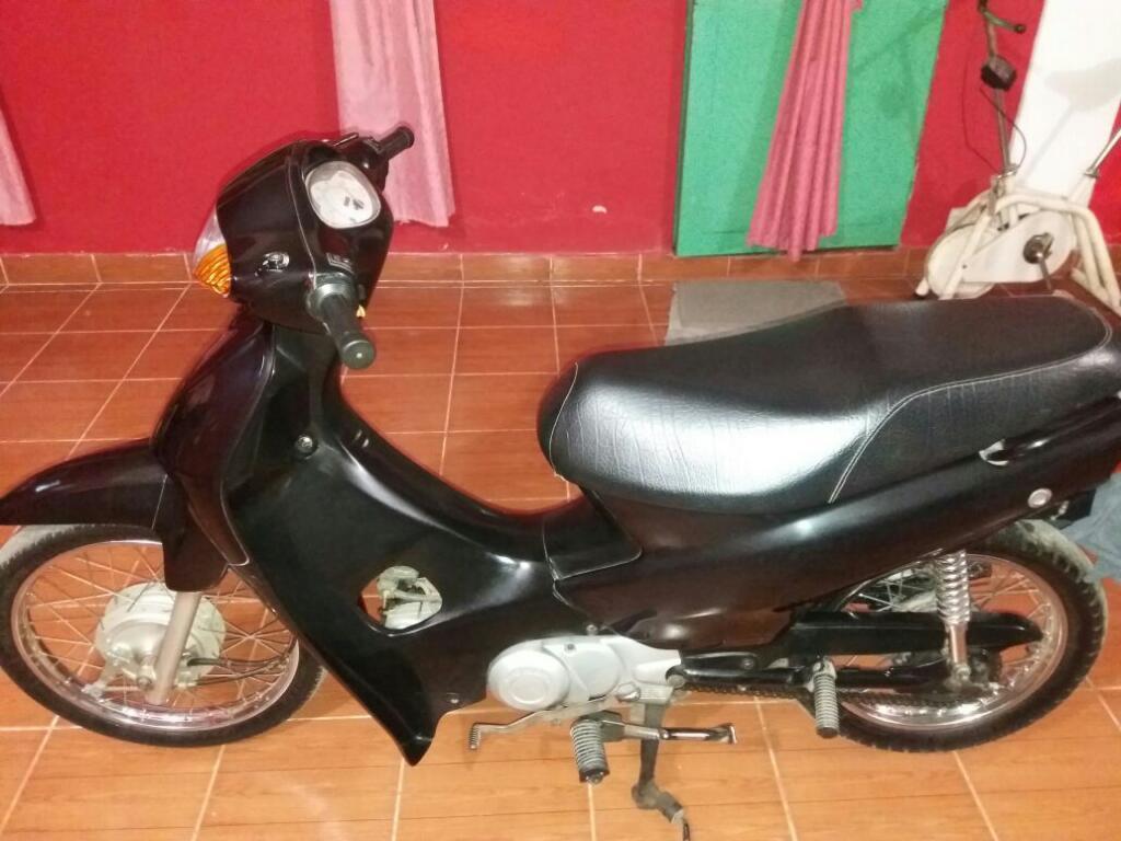 Vendo Honda Biz Escucho Oferta