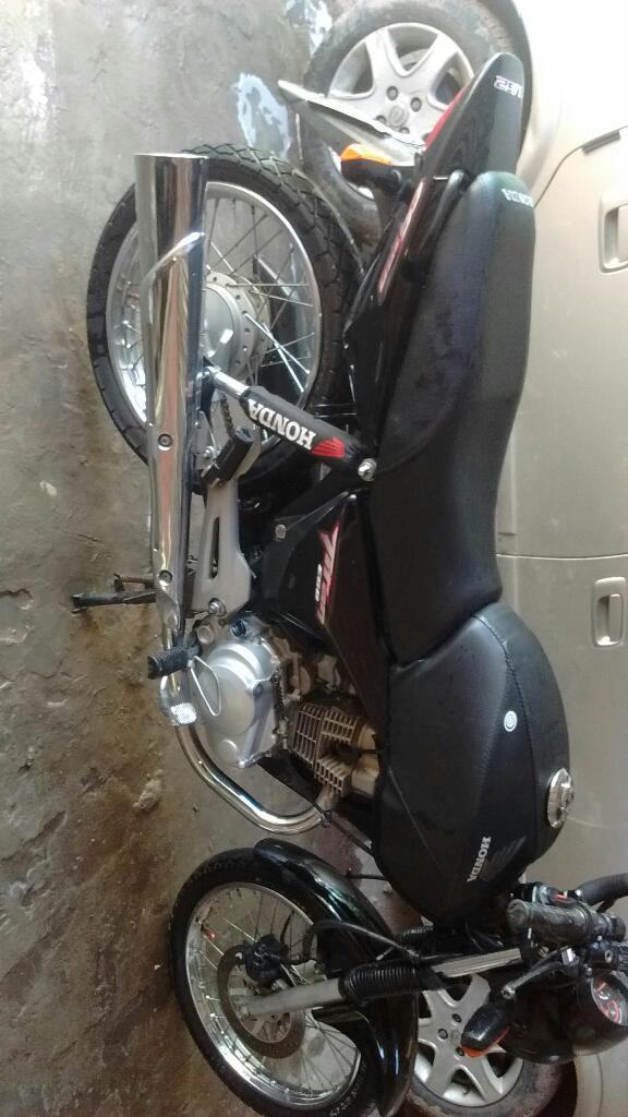 Vendo Titan 2012 Resivo Moto Y Plata