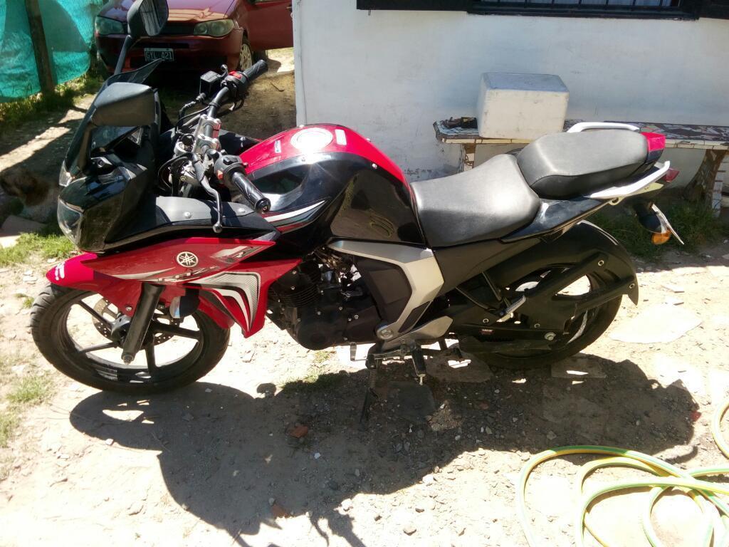 Moto Yamaha Fz20
