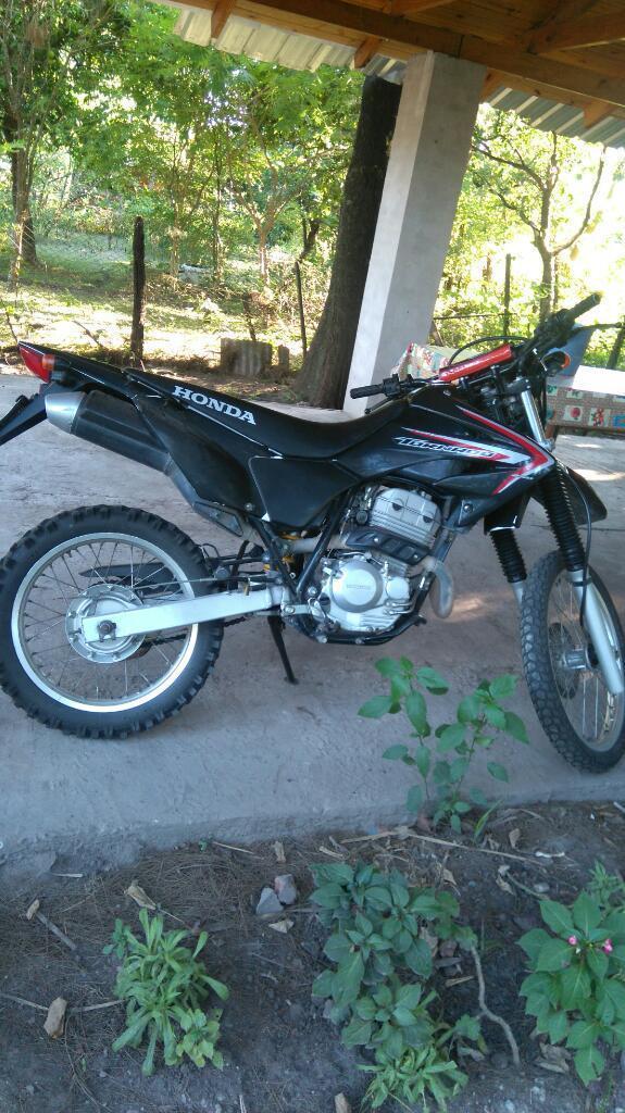 Moto Honda Tornado 250 2014.impecable