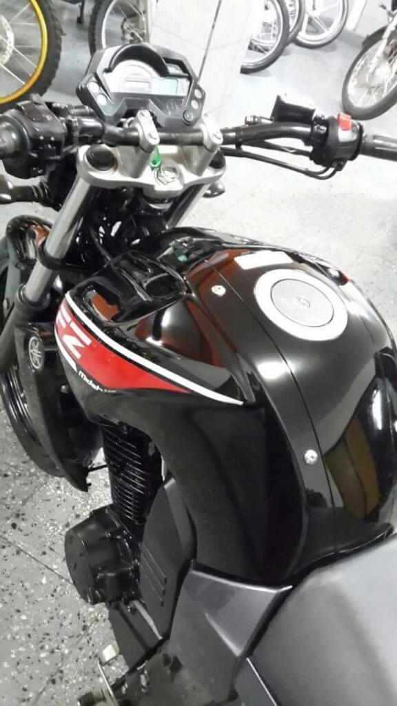 Vendo Hermosa Yamaha Fz 2013 14mil Km