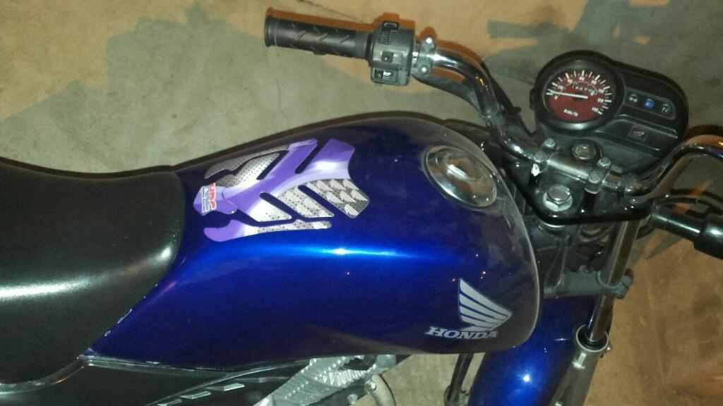 Vendo Honda Cb1