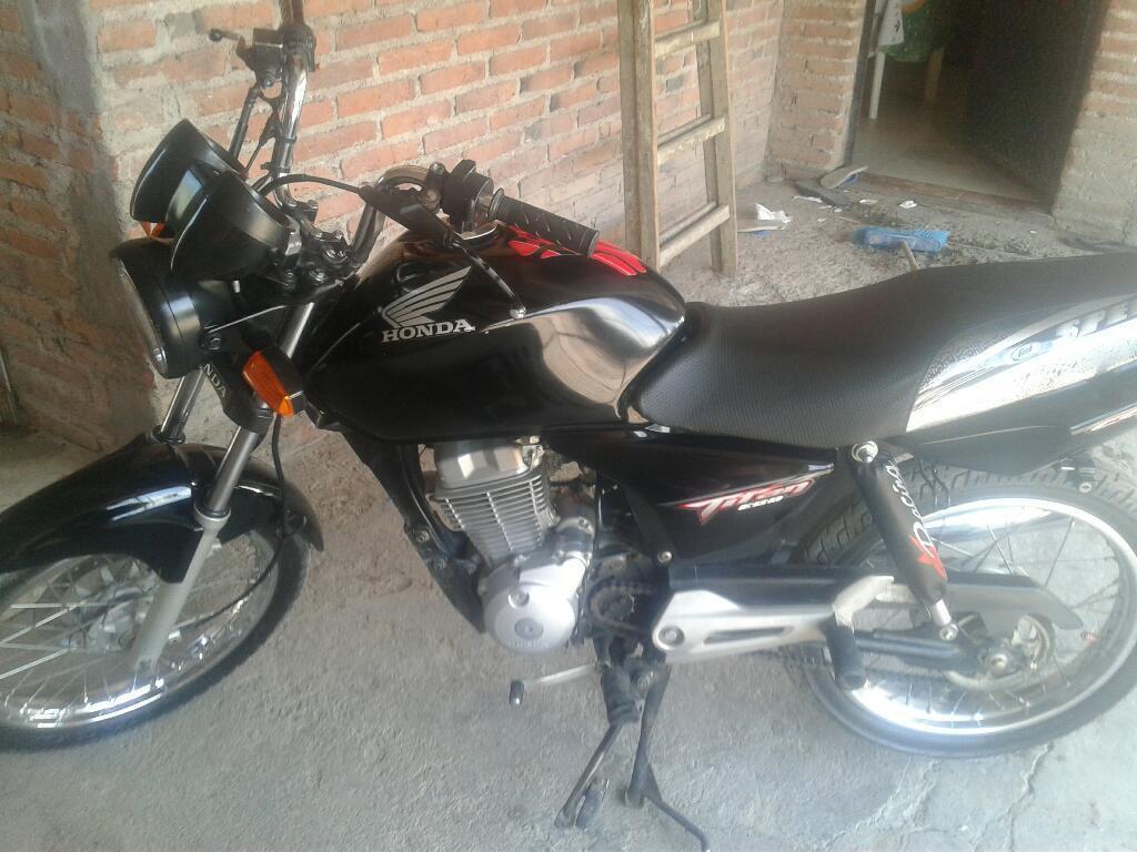 Vendo Titan Lista para Transferir