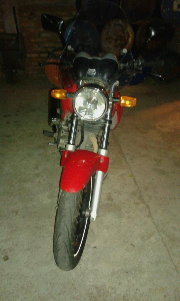 Vendo Honda Twister 250 Mod 2012