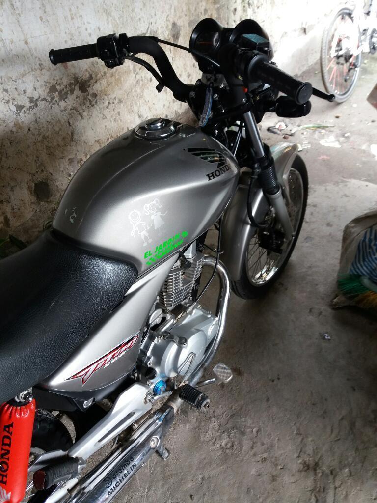 Se Vende Cg 150 a 27. Escucho Oferta