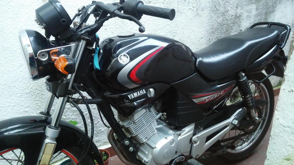 YBR 2013 VENDO/PERMUTO