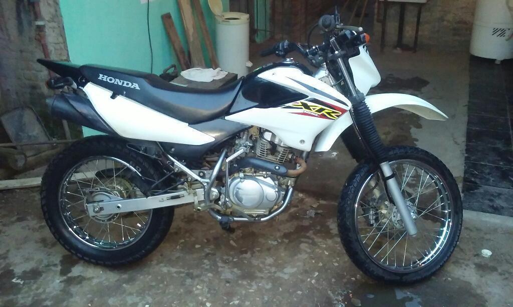 Vendo O Permuto X Xr 150 O Twister