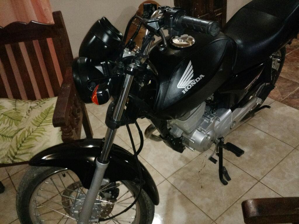 Vendo Exelente Titan 2013 Todos Los Servis