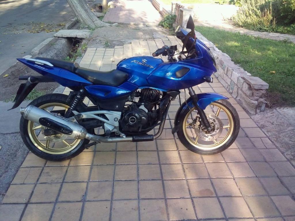 Bajaj Rouser 220F. 2011 42xxx km. Buen estado. 2615592850