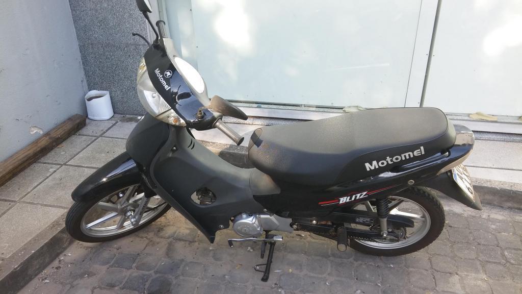 Moto 110 , Motomel Blizt, 7500 km, mod 2016 con alarma, $11500