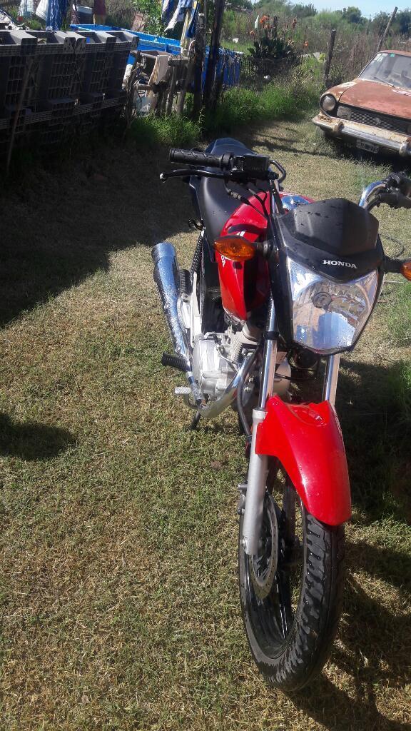 Vendo Honda Cg Titan 150.. Modelo 2015