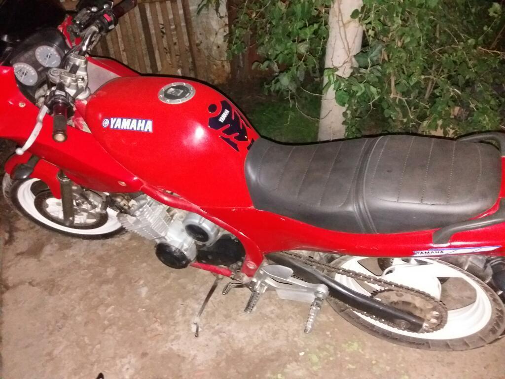 Moto Yamaha Xj 600
