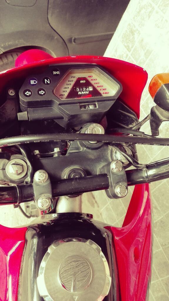 Vendo O Permuto Moto 2015 250cc