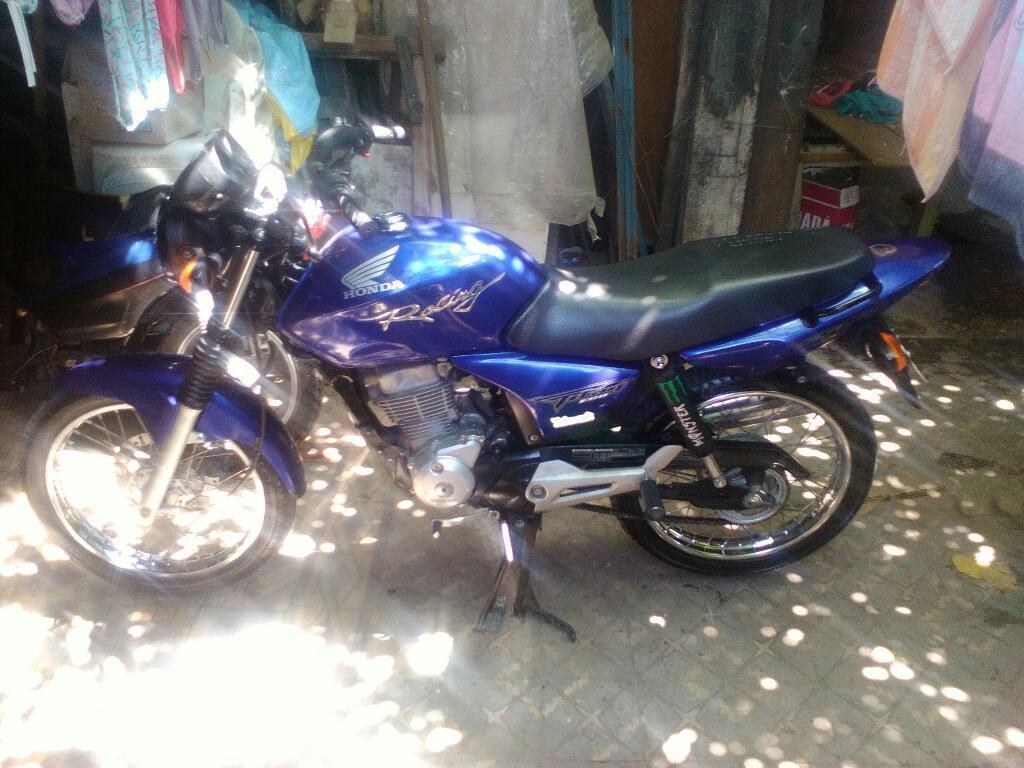 Vendo Cg 150 Mod 2013 en Perfecto Estado