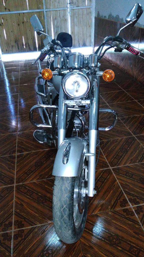 VENDO MOTO 2008