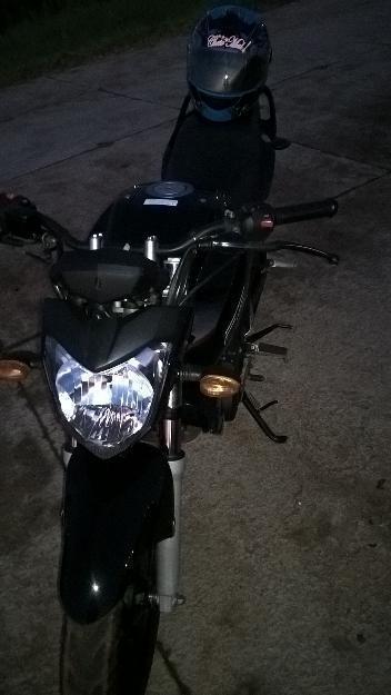 vendo fz 16 40 $mil todos los papeles al dia escucho ofertas