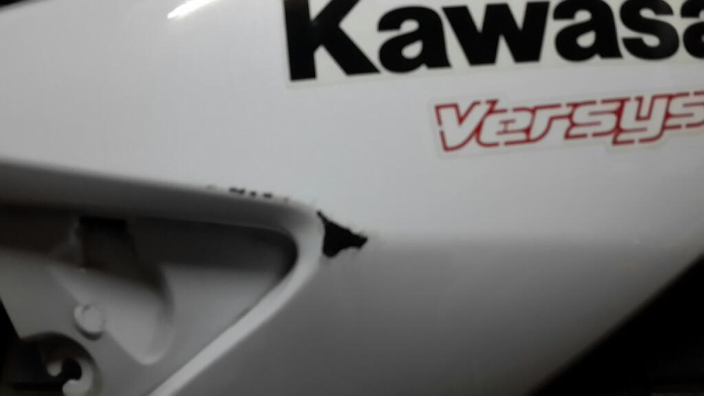 Cacha Lateral Derecho Kawasaki Versys