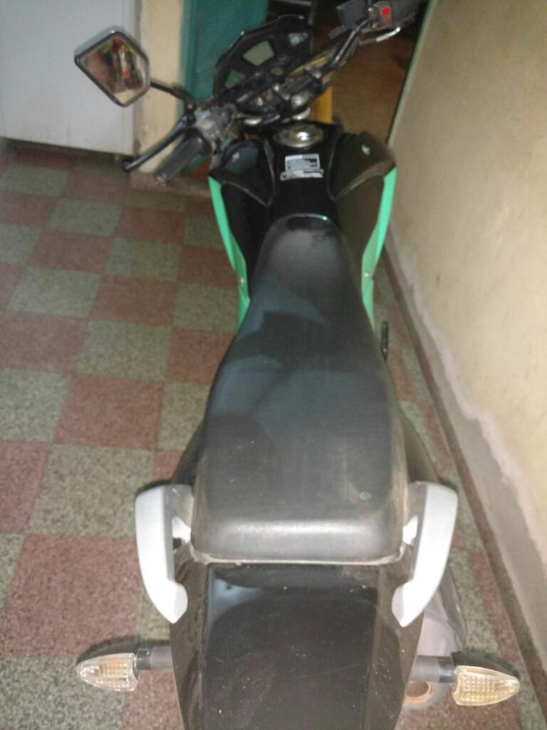 Skua 250 Full
