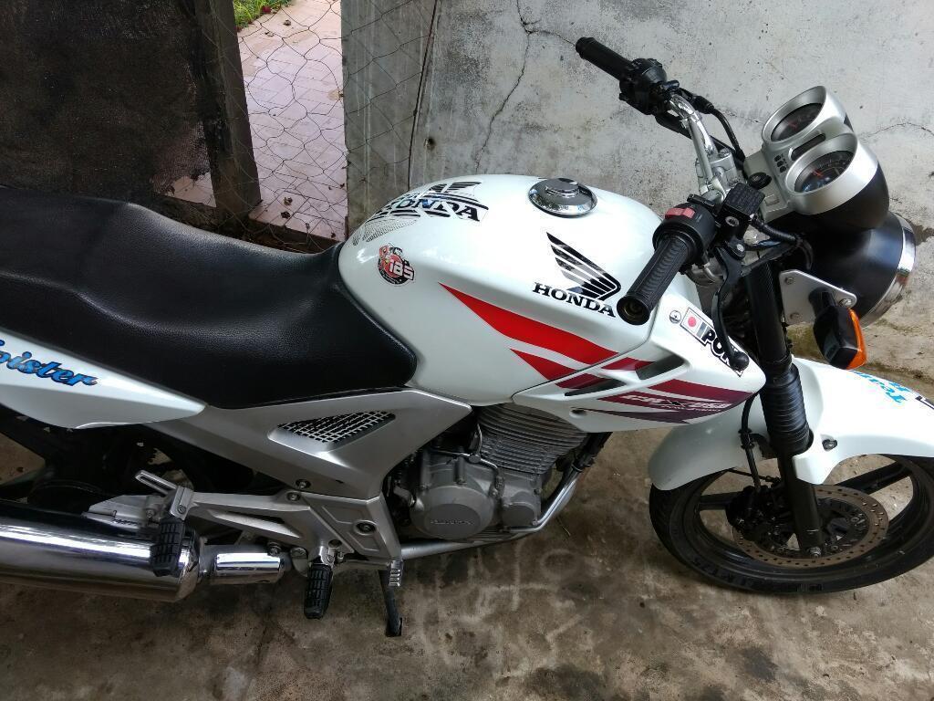 Vendo Honds Twister 250